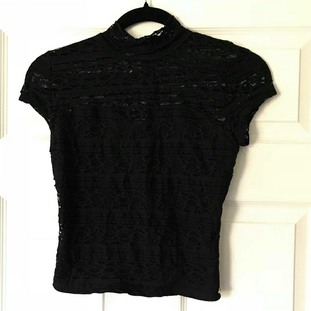 🛍4/15$$ Small mesh short top